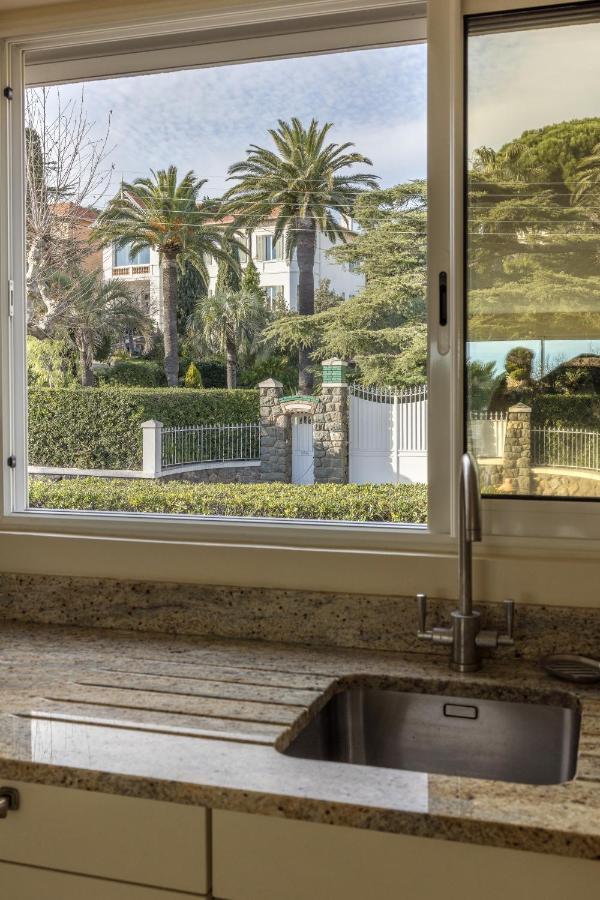 Villa Montfleuri, Vieille Ville A Pieds, Vue Mer, Piscine, 8 Pers Sainte-Maxime Buitenkant foto